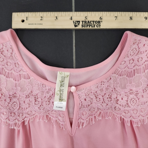 Chic Pink Lace Detail Blouse - Picture 9 of 10